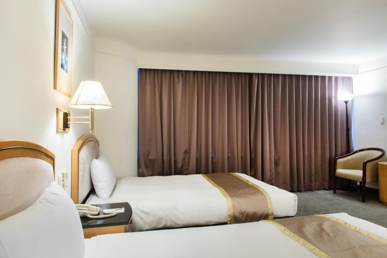 Hometel Hotel Kaohsiung Luaran gambar