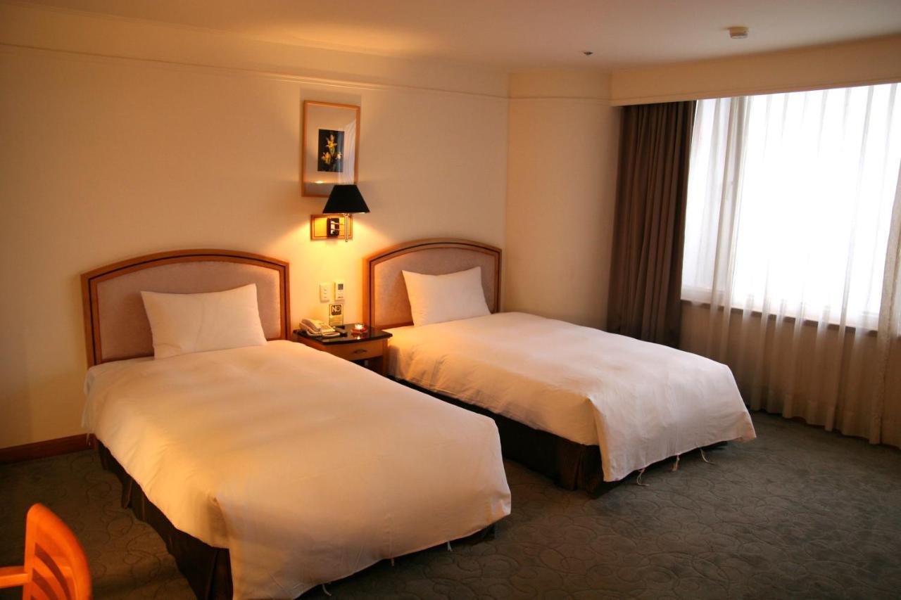 Hometel Hotel Kaohsiung Luaran gambar